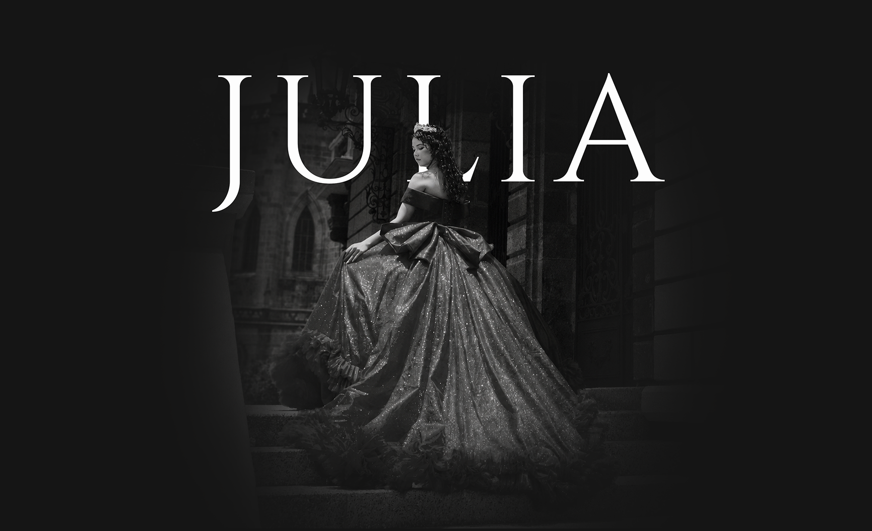 Invitación XV años de Julia
